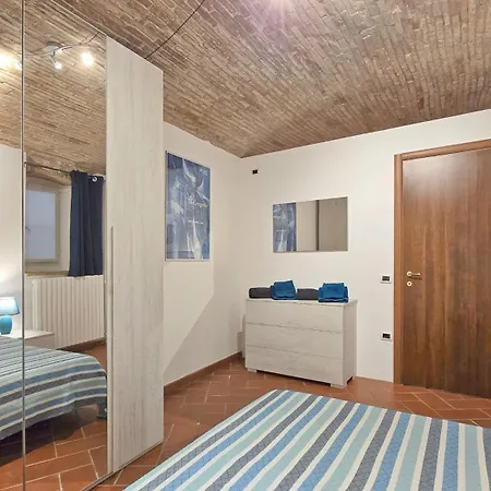 Adiacente Piazza Del Mercato Apartment