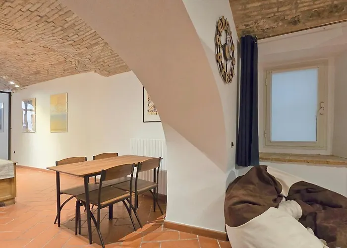 Apartment Adiacente Piazza Del Mercato